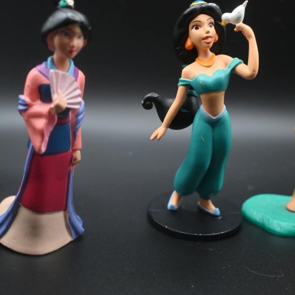 vintage disney figurine bundles - Pocahontas,  john smith,  mulan, jasmine - Picture 5 of 9